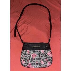 Juicy Couture Black Silver Rose Print Small Traveler Crossbody Purse Y2K